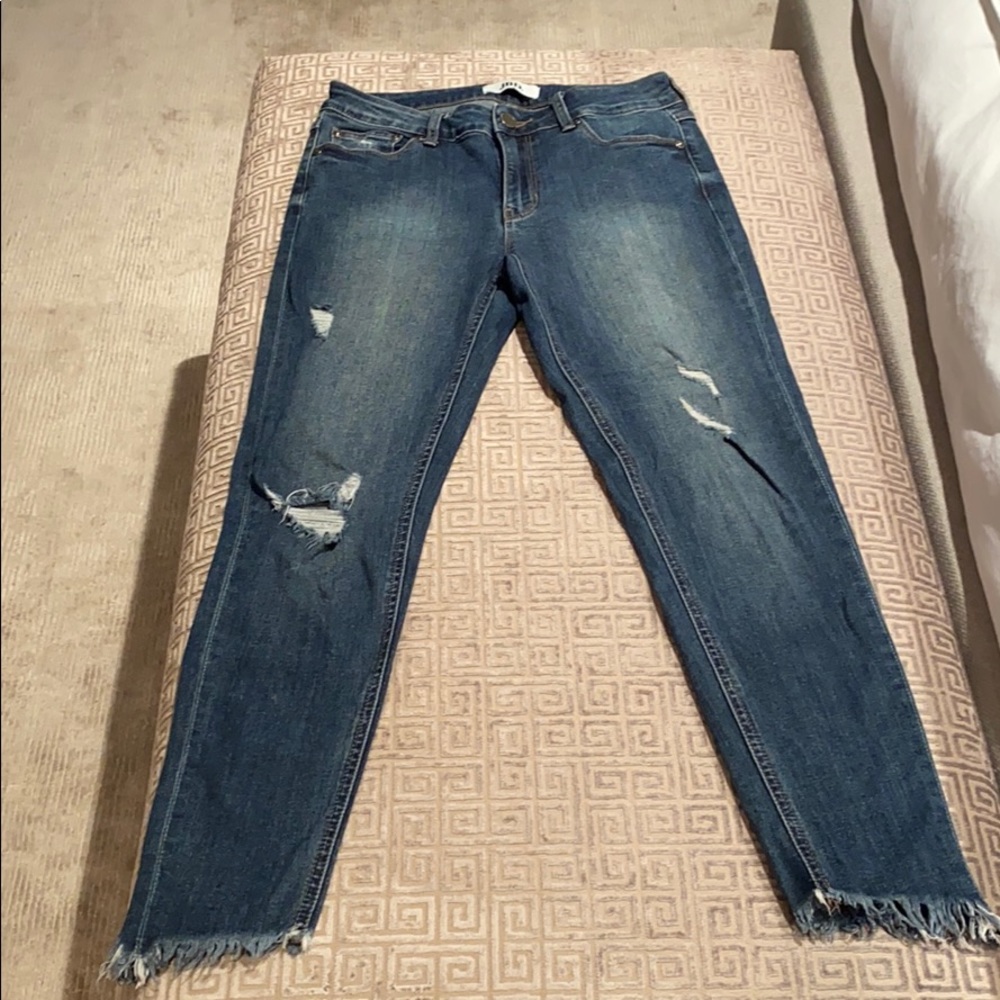 JBD distressed cropped jeans size 26